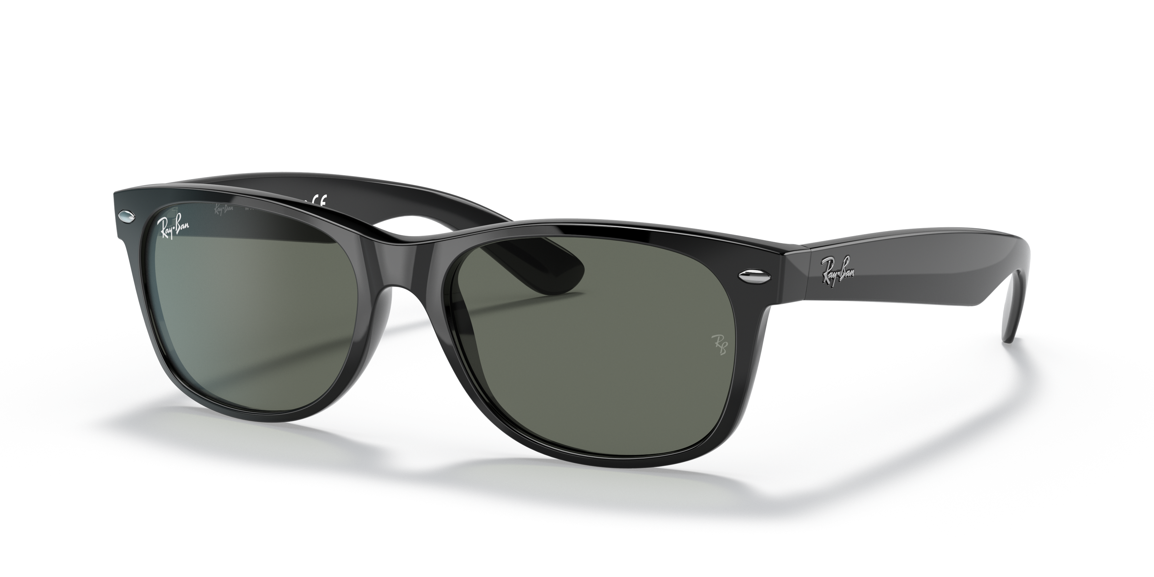 RB2132 New Wayfarer Classic