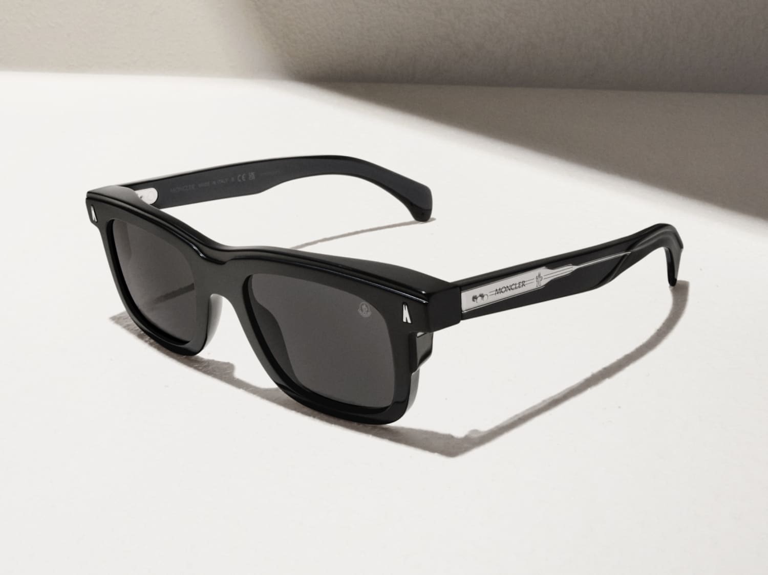 MONCLER クラロ スクエア サンクラス ME6004F 300282 Moncler ME6004 Claro Sunglasses | LensCrafters