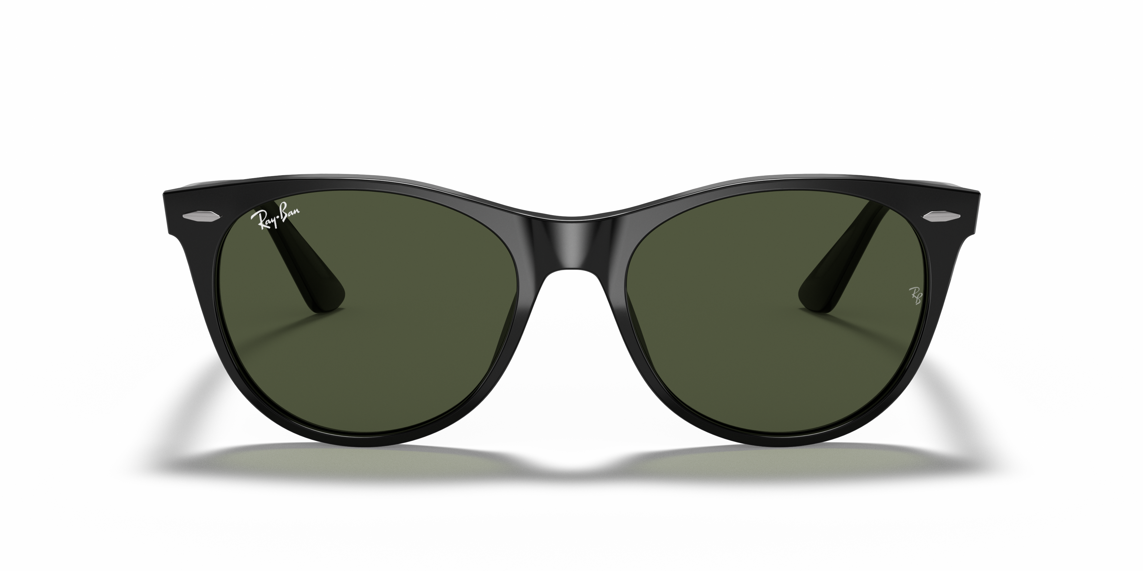 Pilot-loved Ray-Ban Sunglasses Are on Sale at Amazon