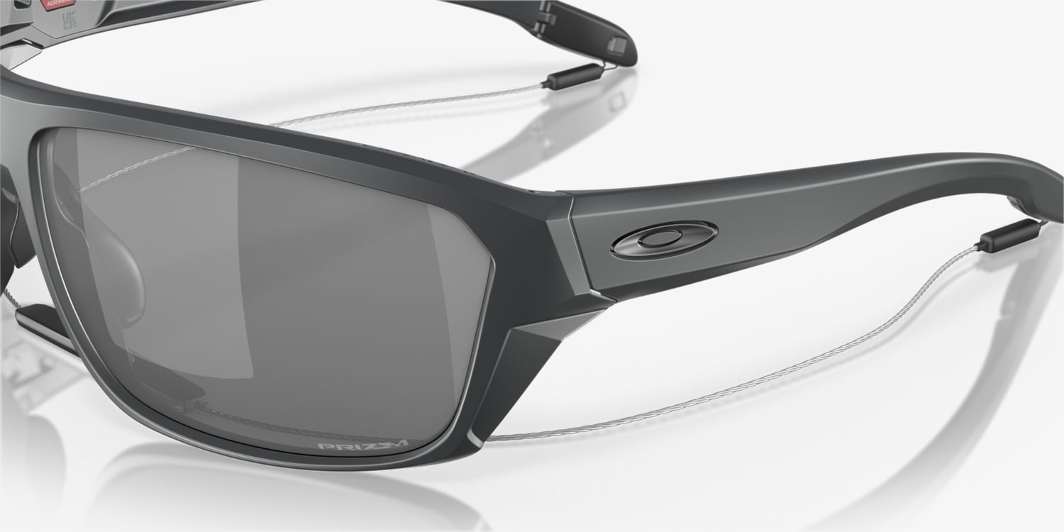 Oakley split cheap shot size