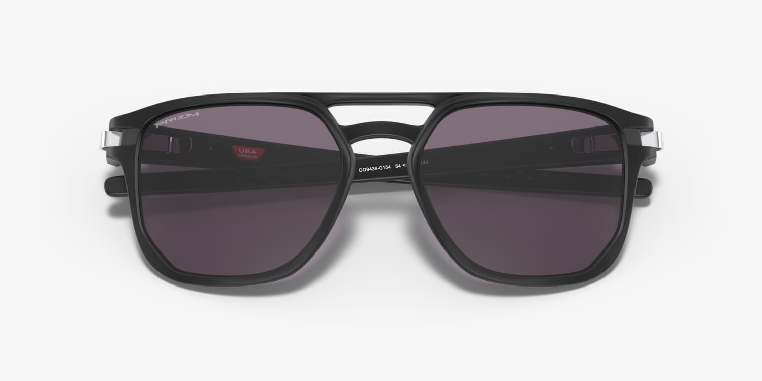 Oakley OO9436 Latch™ Beta Sunglasses | LensCrafters