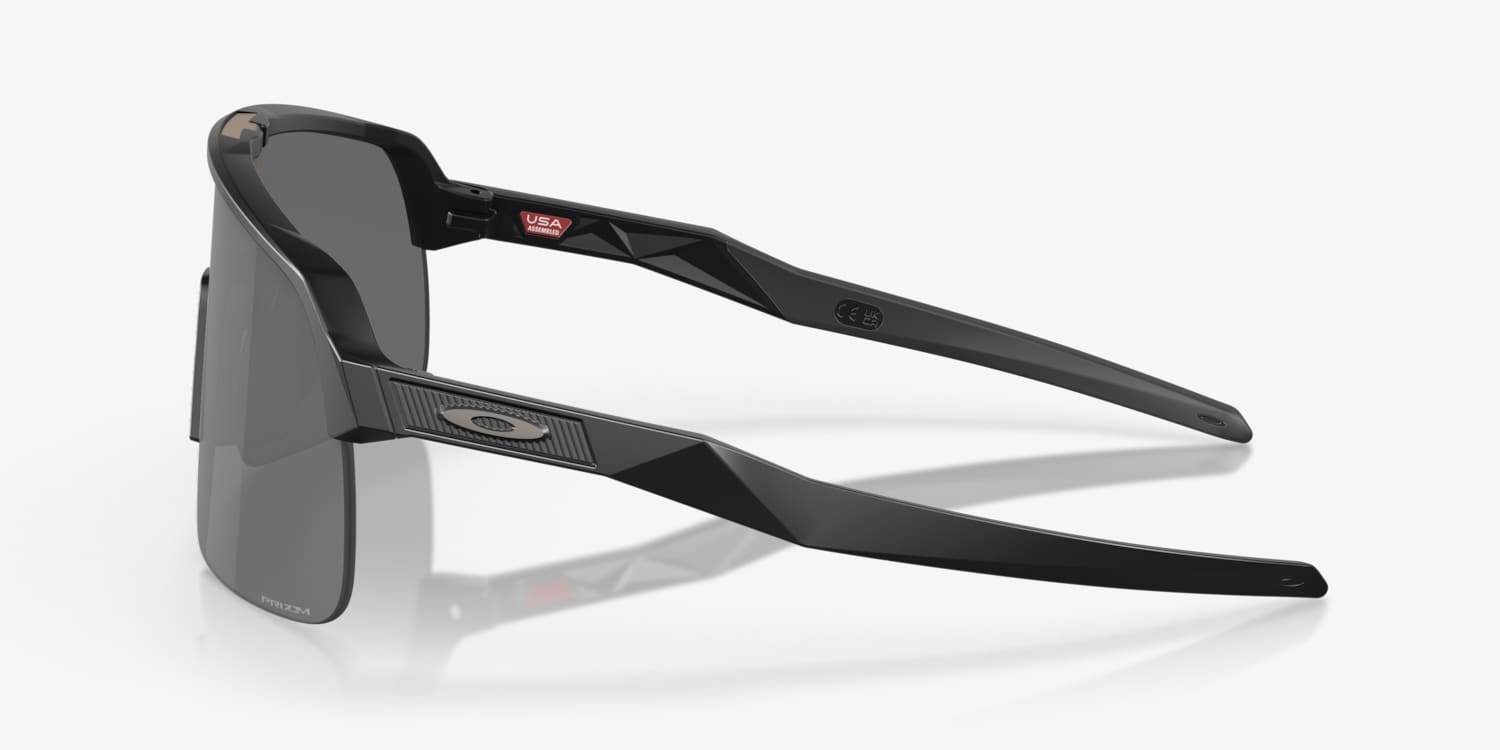 Oakley OO9463 Sutro Lite Sunglasses | LensCrafters