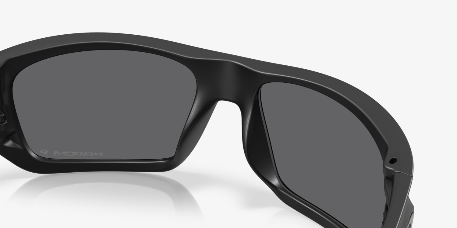 Oakley OO9486 Masseter Sunglasses | LensCrafters