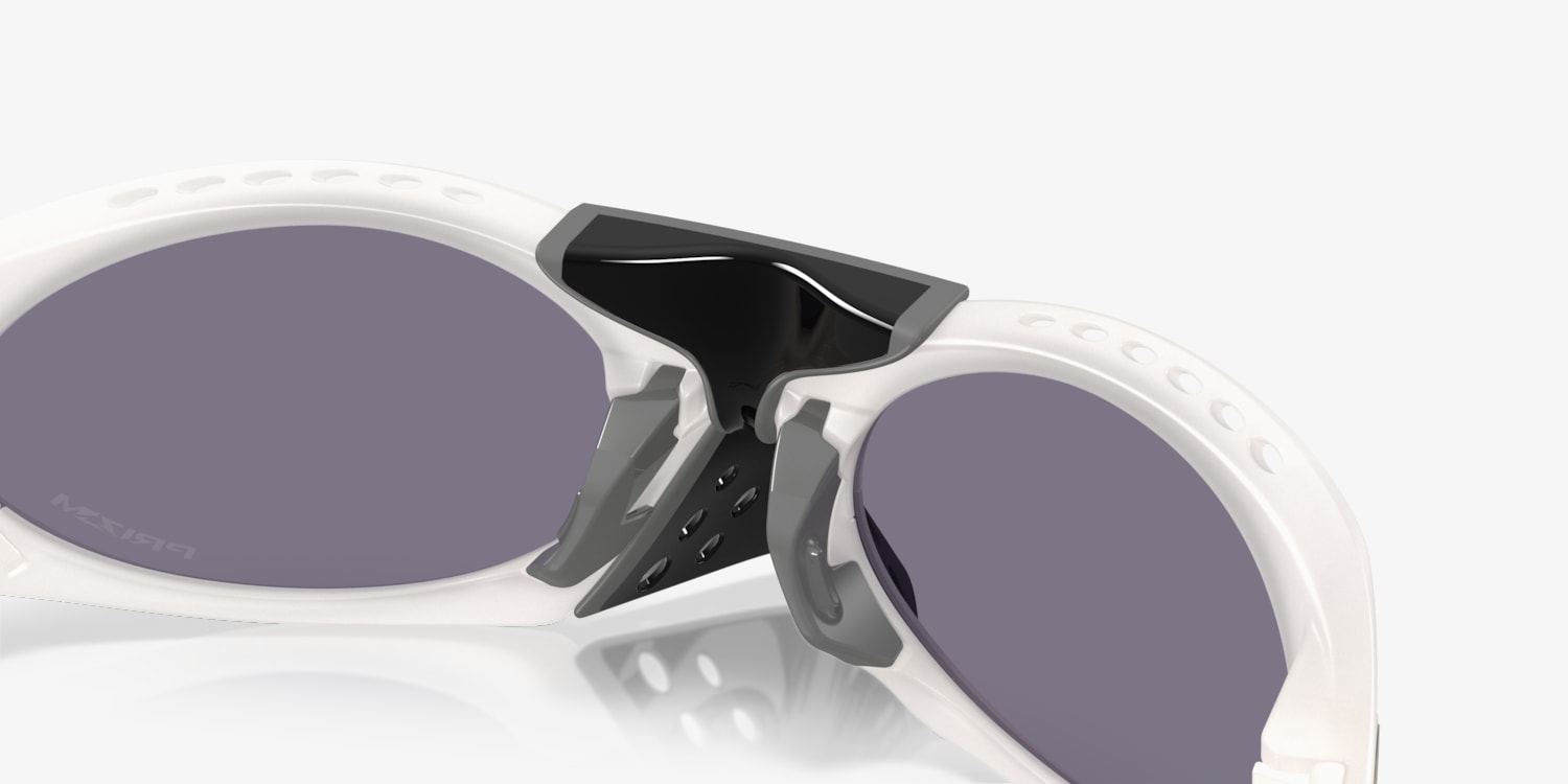 Oakley OO9437 Plantaris Seek Collection Sunglasses